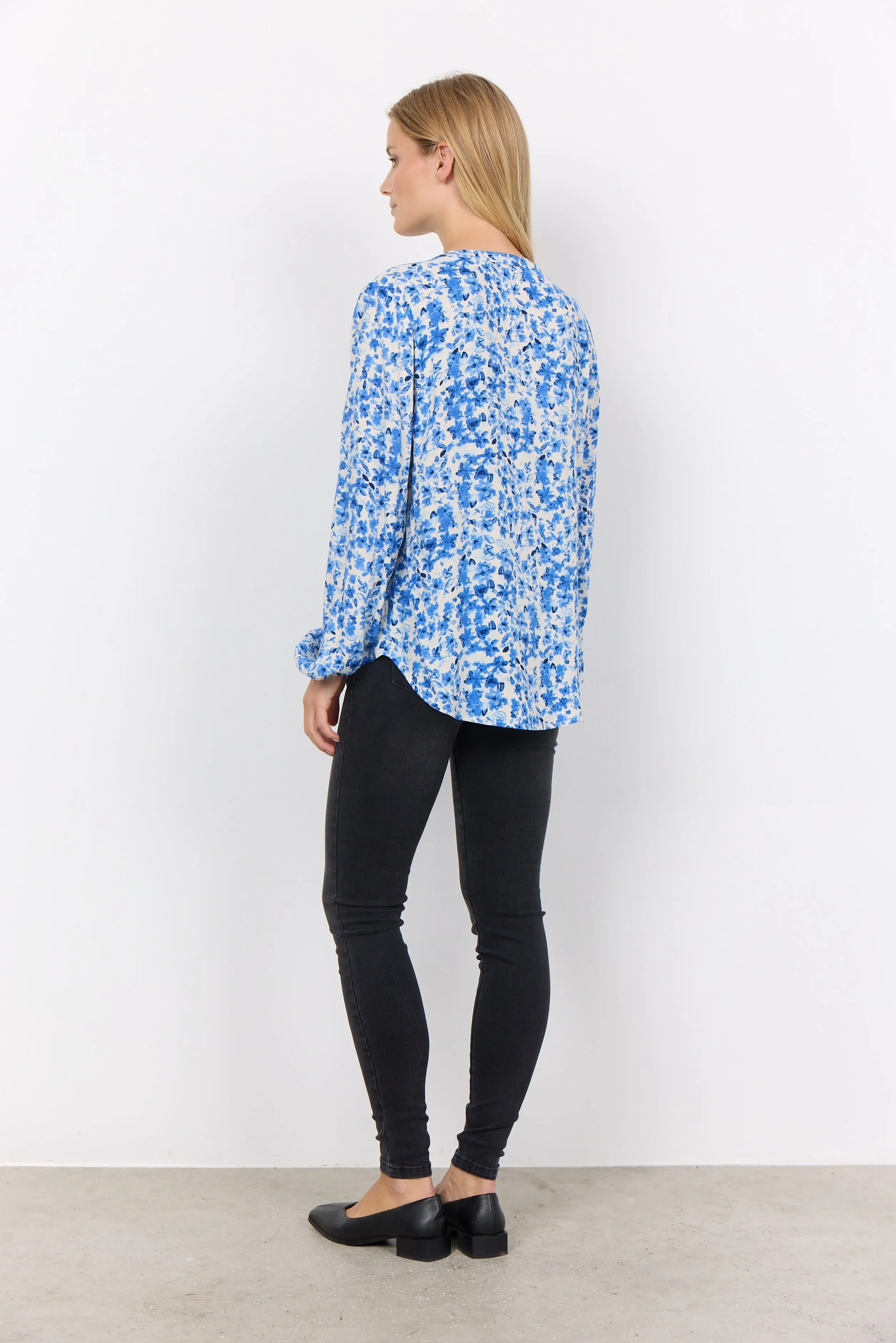 40540 - Blue Doha Print Blouse - Soya Concept