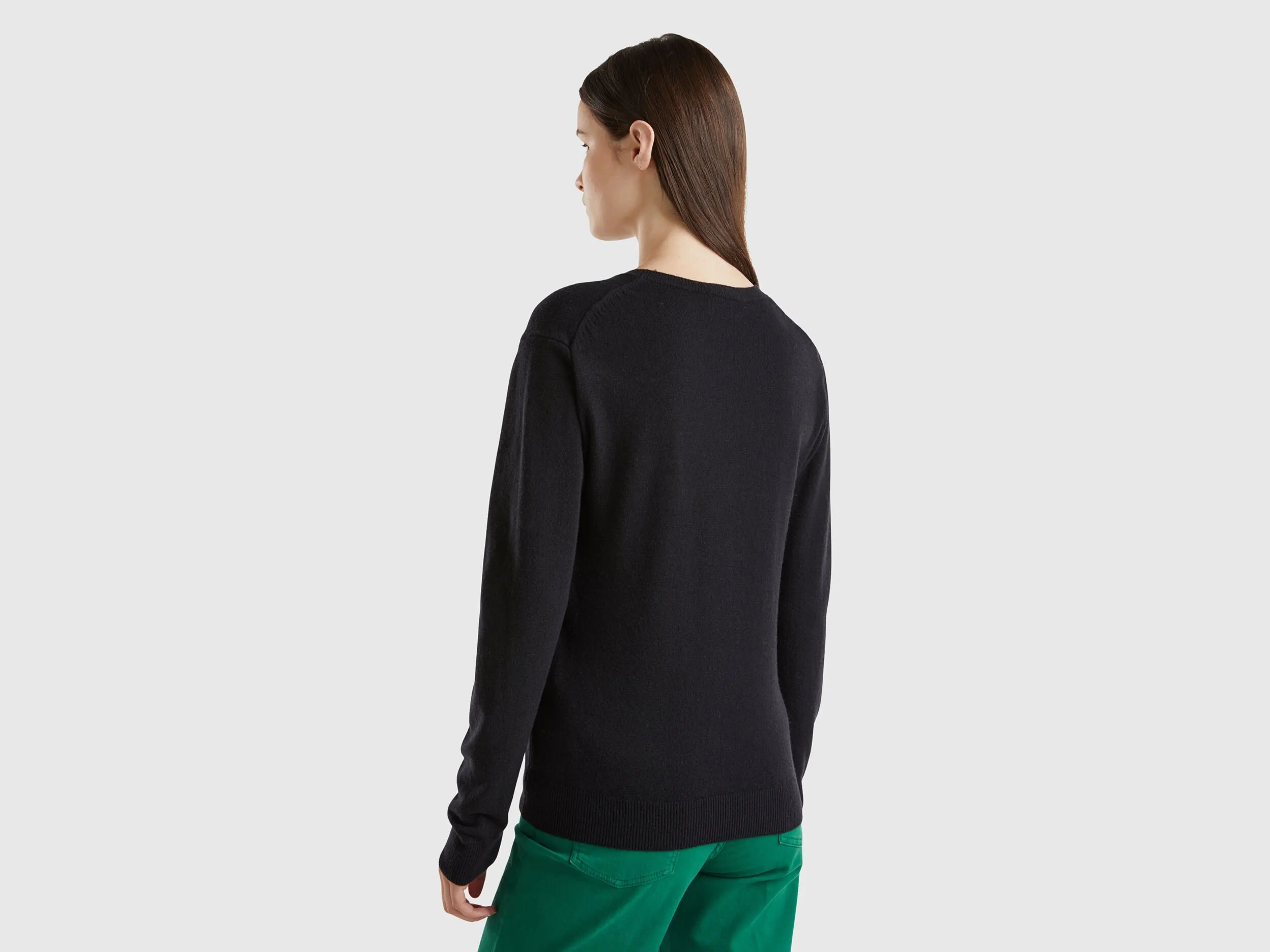 Black crew neck sweater in Merino wool - Black | Benetton