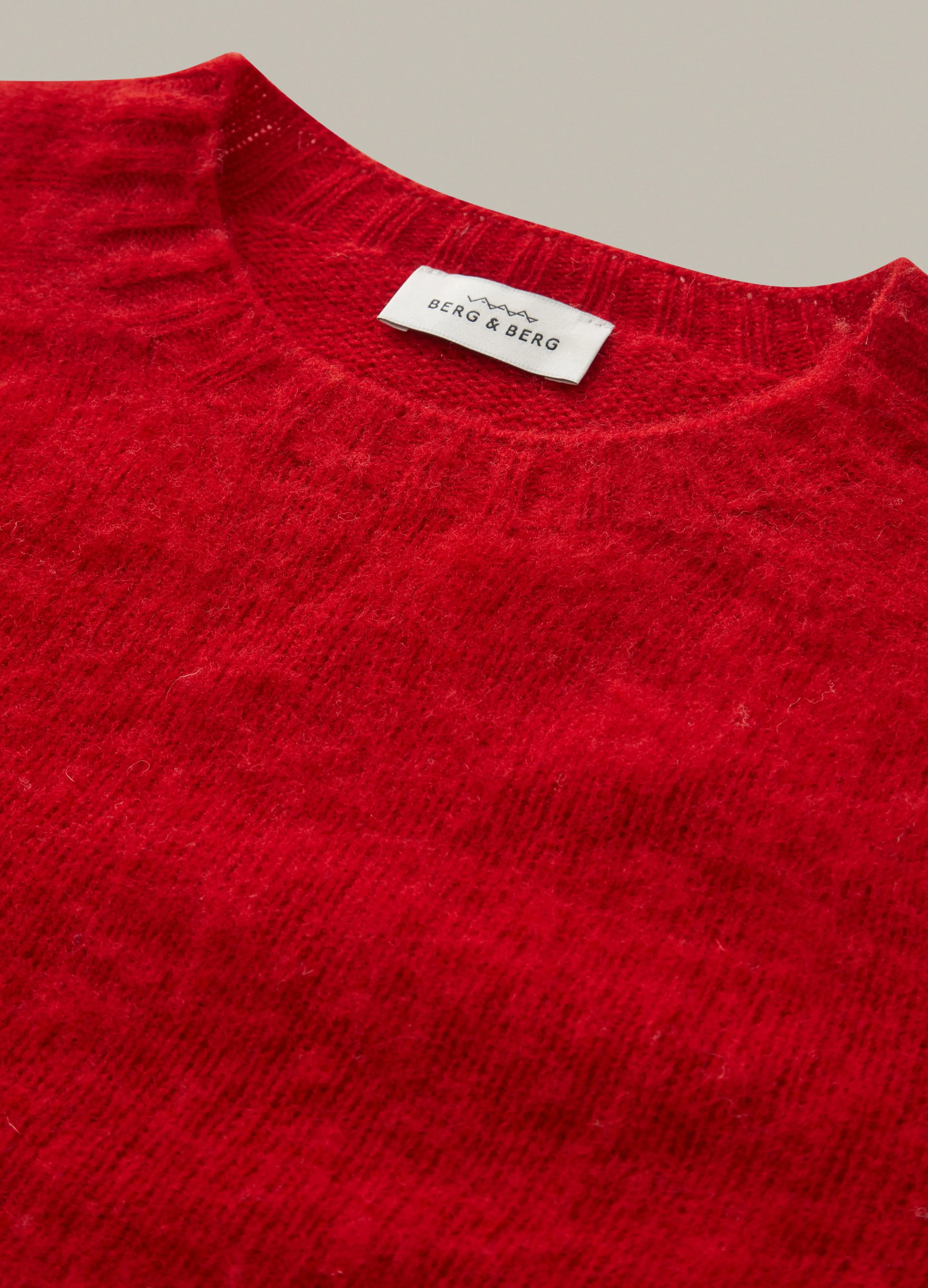 Bobbo Shaggy Crewneck - Red