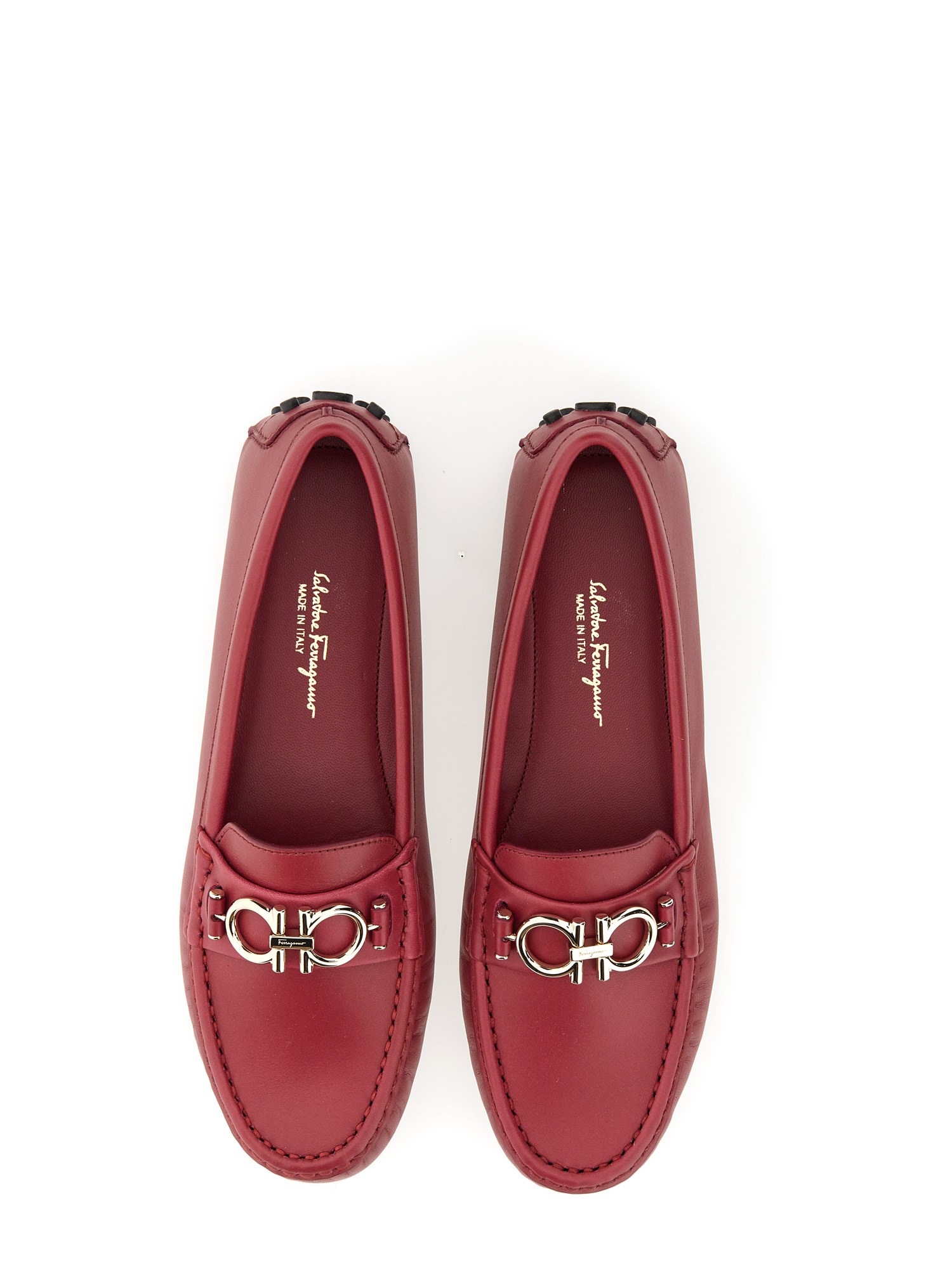 FERRAGAMO    LEATHER GANCINI DRIVER LOAFER