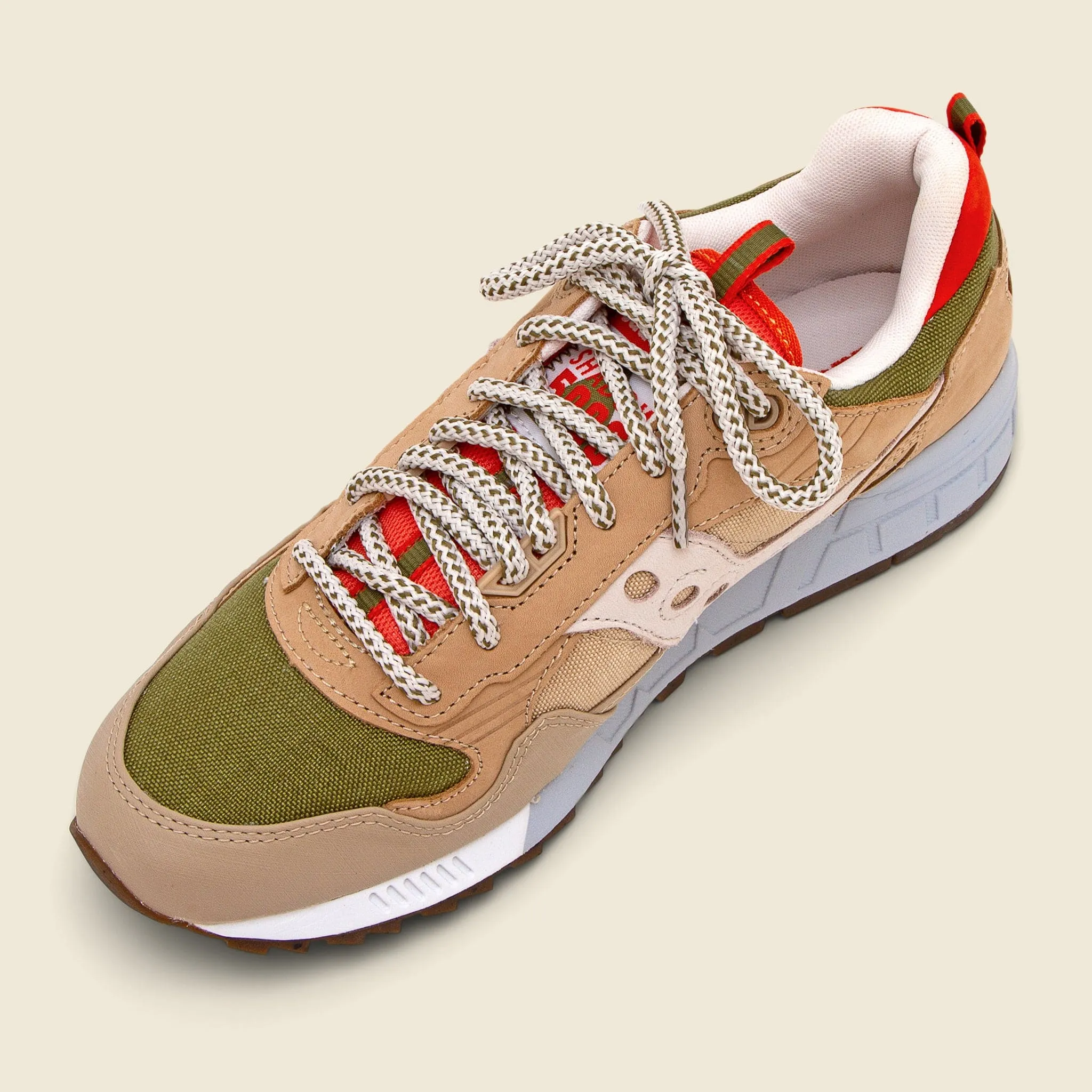 Shadow 5000 Sneaker - Beige/White