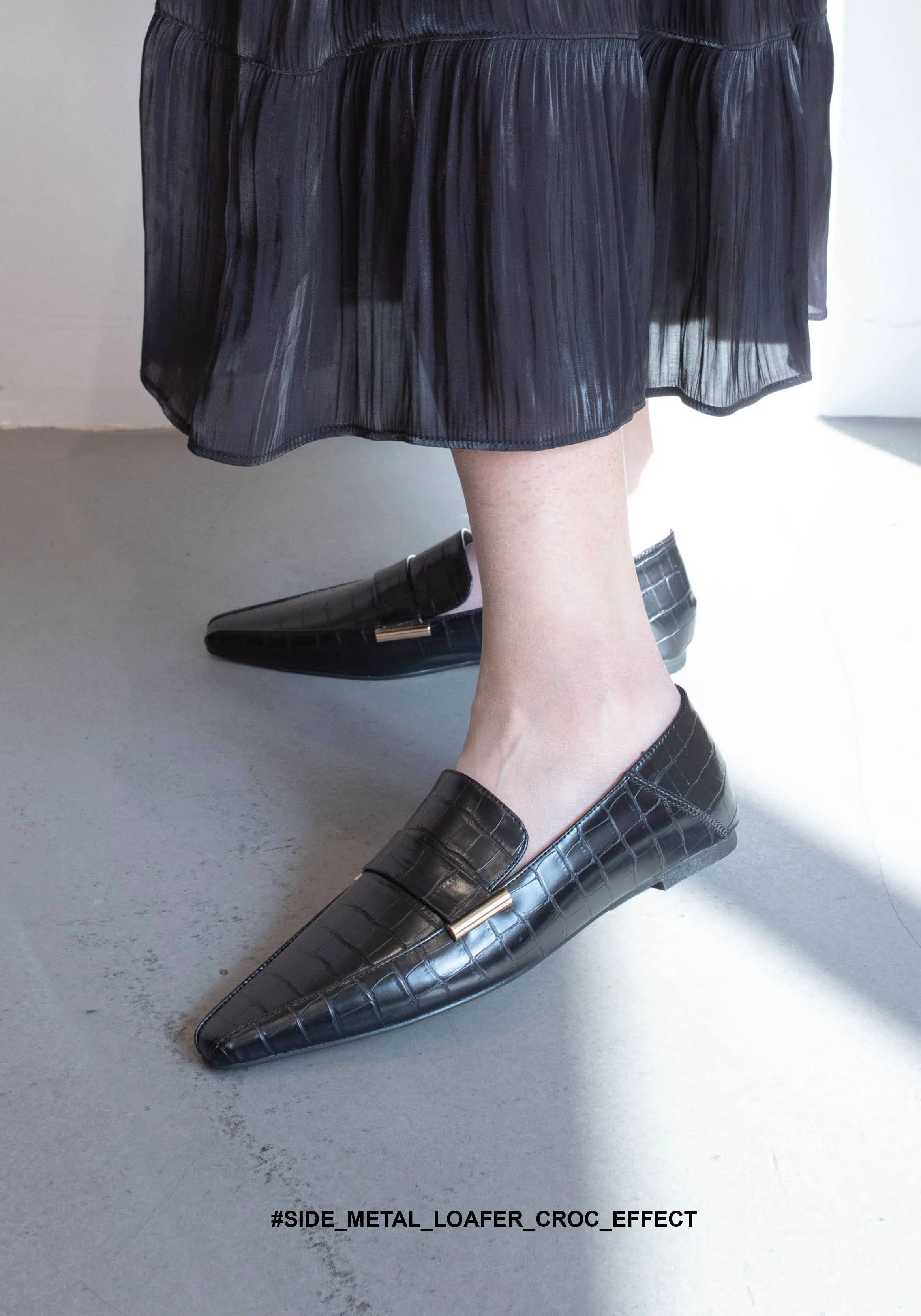 Side Metal Loafer Croc Effect