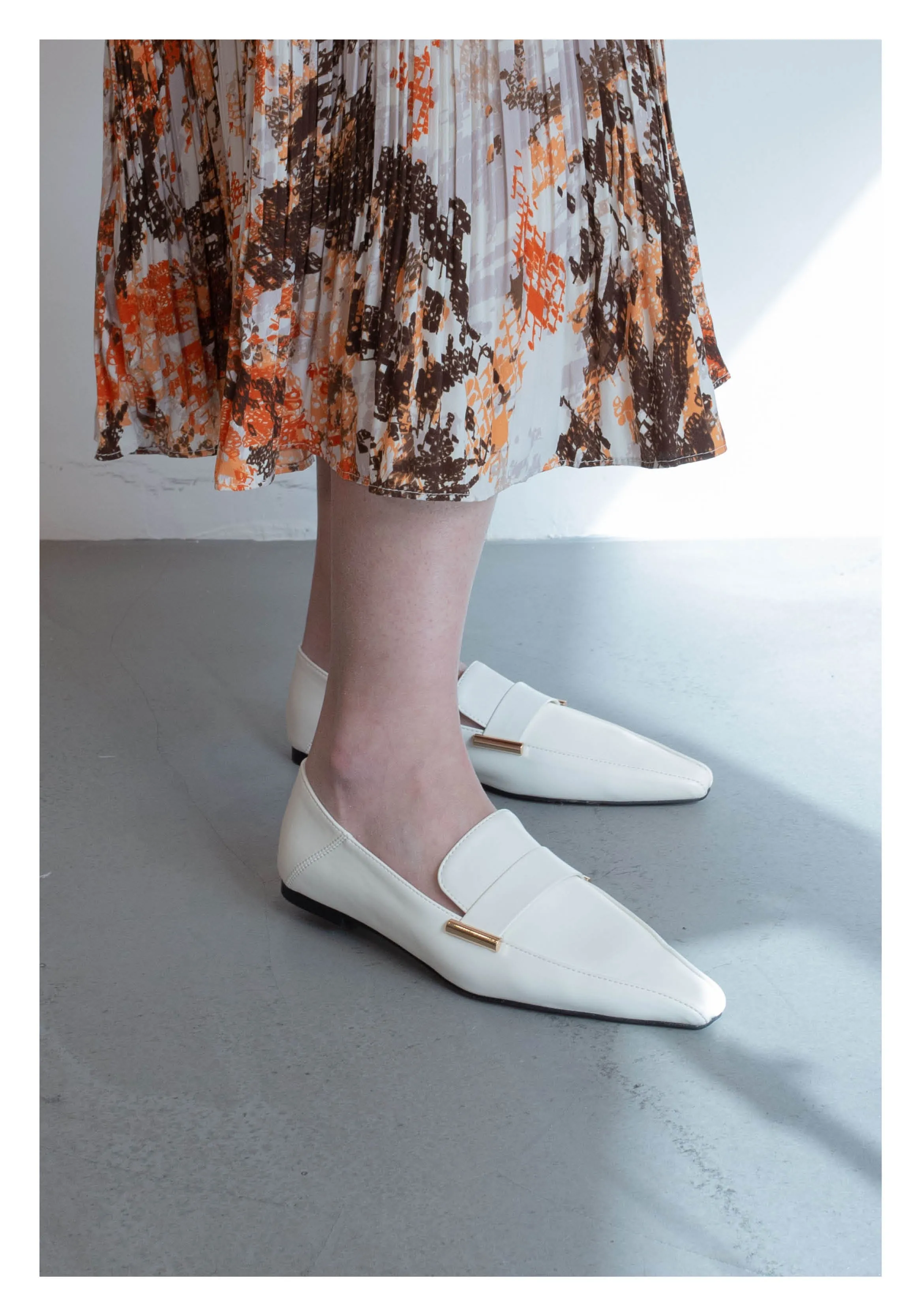 Side Metal Loafer White