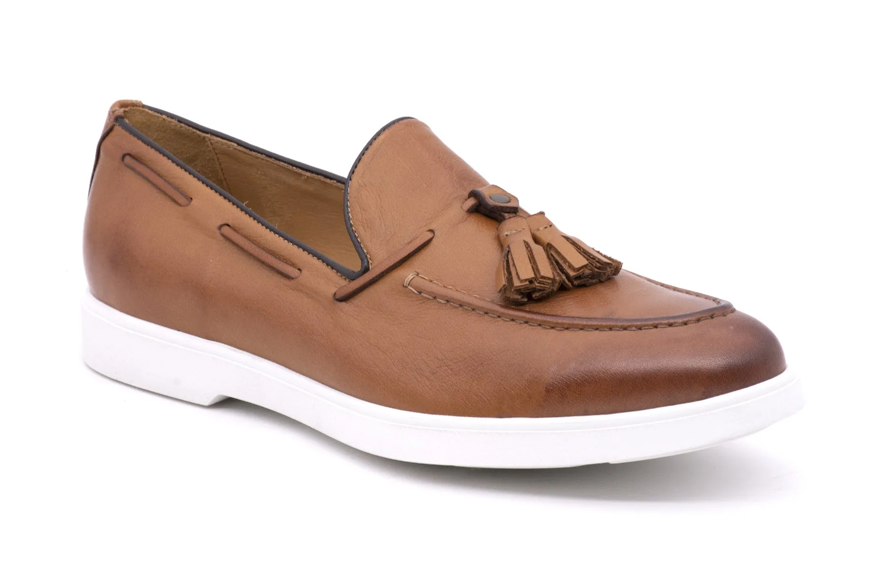 Smooth loafer with tassels